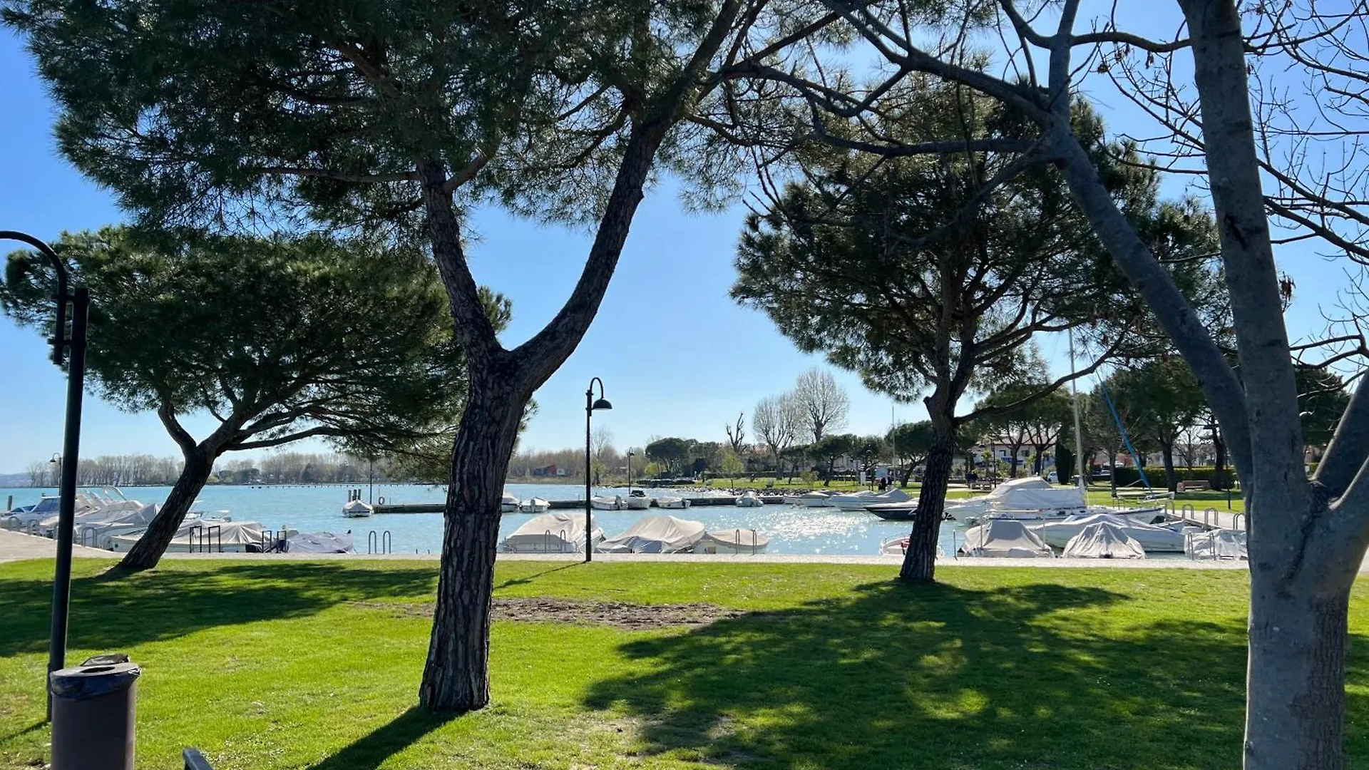 Appartamento La Vela Sirmione 0*,  Italia